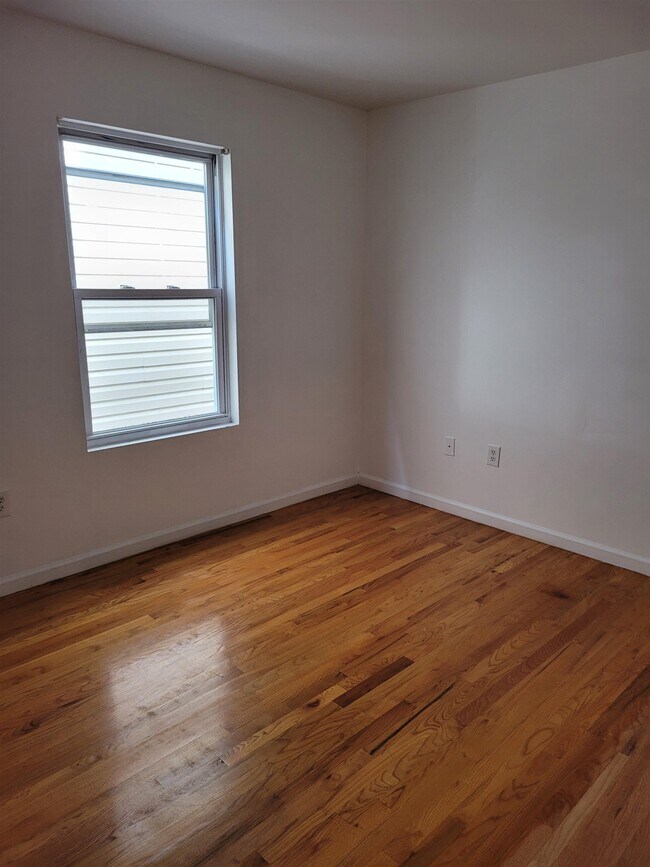 Building Photo - 251 Harrison Ave