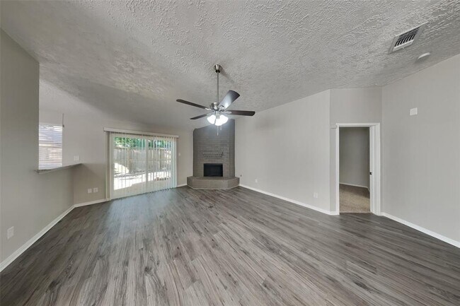 Foto del edificio - 10439 Lazy Meadows Dr