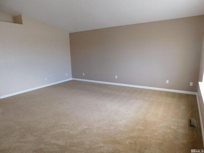 Building Photo - 817 Woodhaven Dr