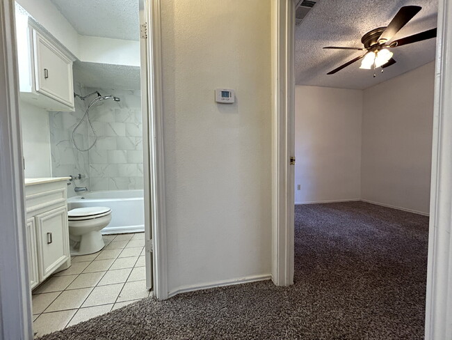 Building Photo - Duplex Across The Street From Costco & Easy Access To West Loop!