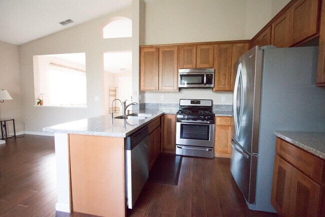 Building Photo - 2258 Clapton Way