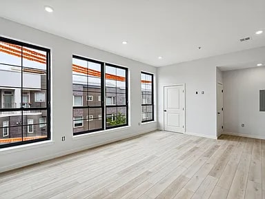 Building Photo - 1112 E Berks St