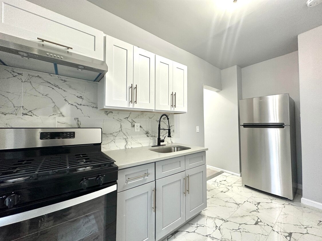 36 Sherman Pl Unit 310