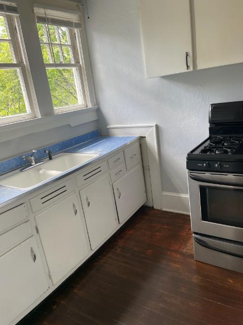 Foto principal - 1292 Oxford Rd NE