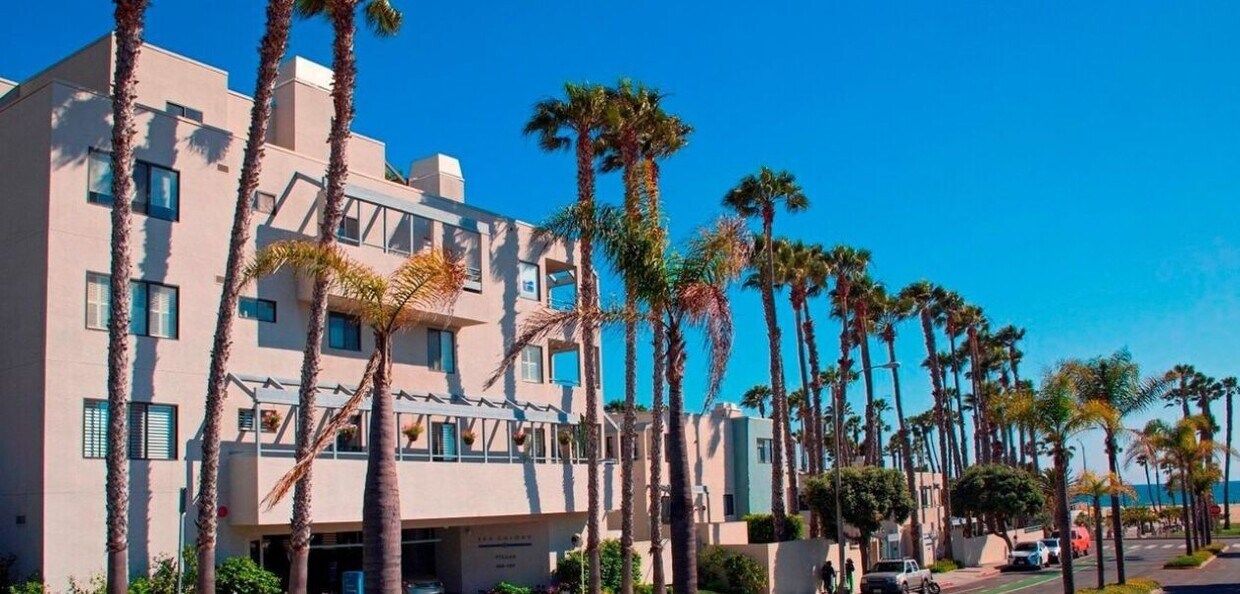 Exterior - 110 Ocean Park Blvd