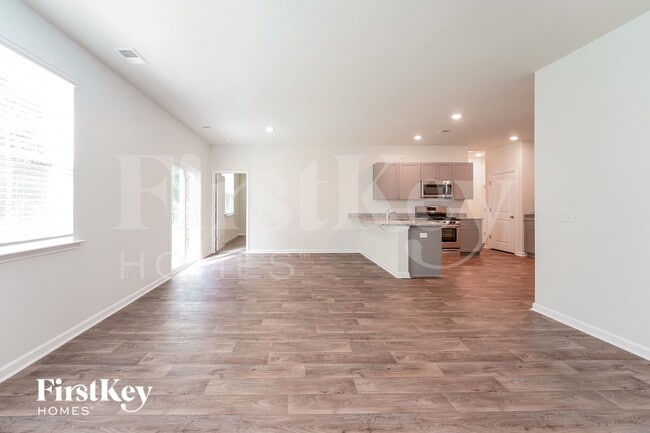 Building Photo - 2629 Alamanda Dr