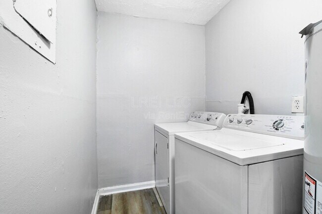 Foto del edificio - 2516 Pennacook Rd