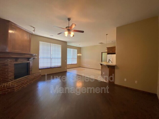 Foto del edificio - 509 Allison Ln