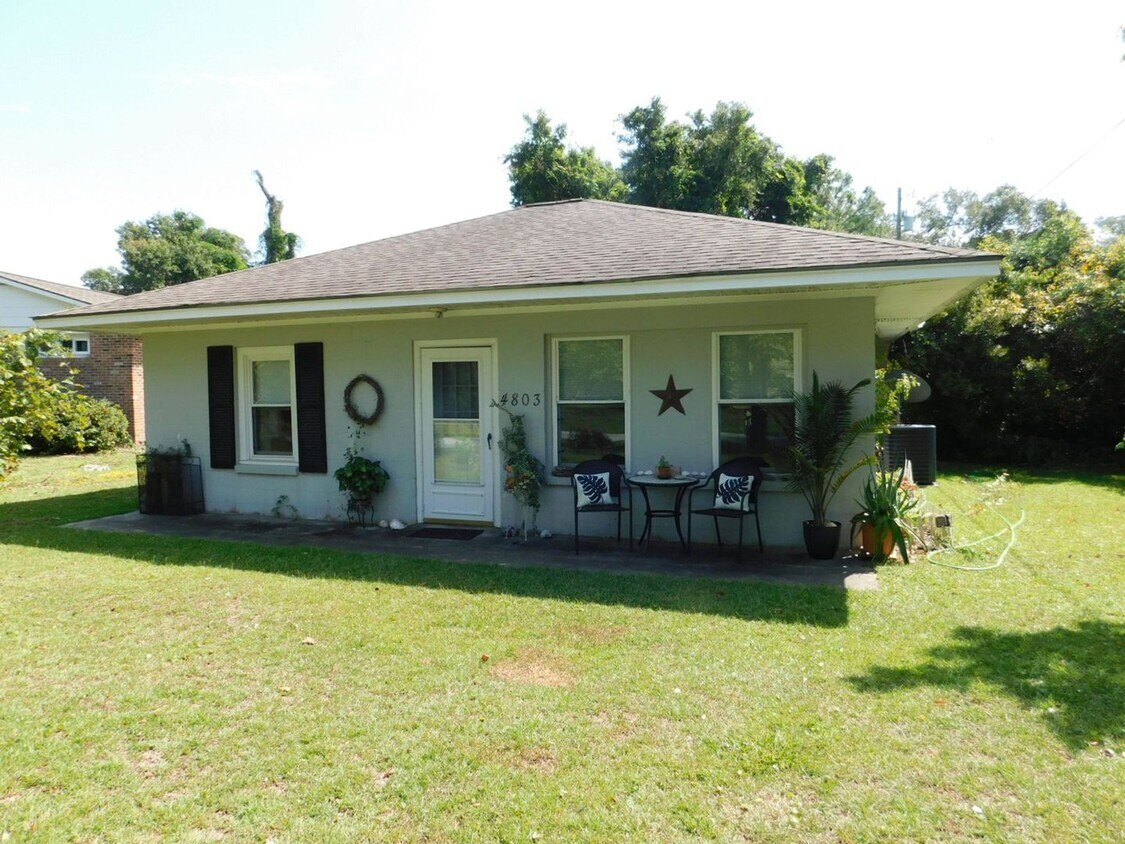 4803 Atlantic Dr, Morehead City, NC 28557 House Rental in Morehead