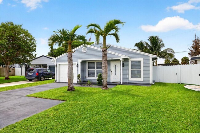 Building Photo - 1710 SW 83rd Terrace