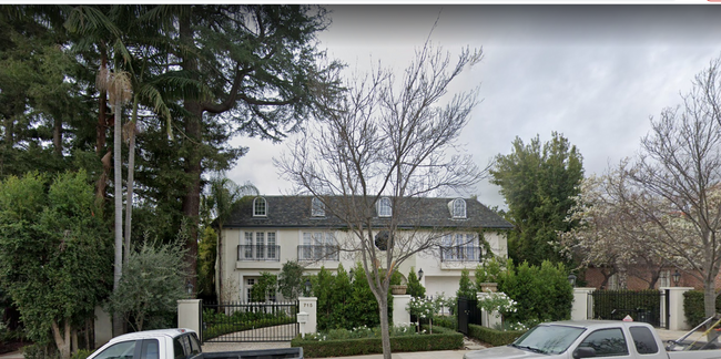 Foto del edificio - BEVERLY HILLS HOME IN THE FLATS FOR LEASE