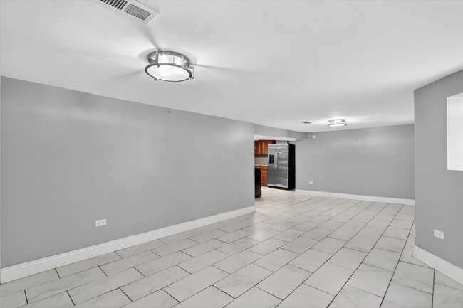 Building Photo - 3651 W Wabansia Ave