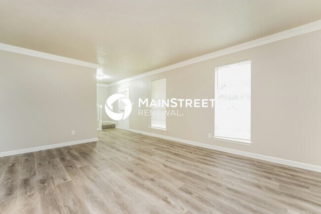 Building Photo - 4 Bedroom Pet-Friendly Home in Stockbridge, GA with Main Street Renewal