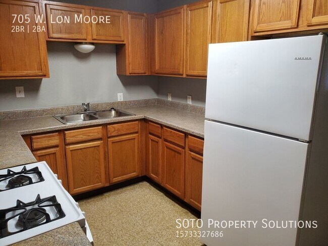Building Photo - 2 BD / 2 BA