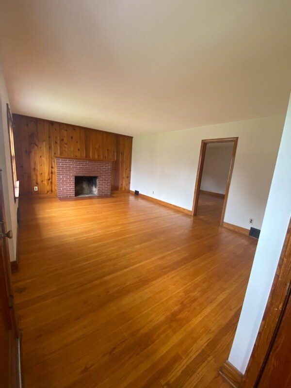 Building Photo - 3007 Dartmouth Ave