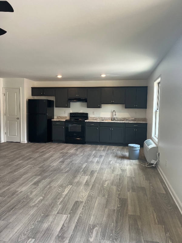 Building Photo - 10720 Clyde Buttrey Dr