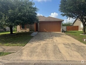 Building Photo - 110 Meadowside Dr