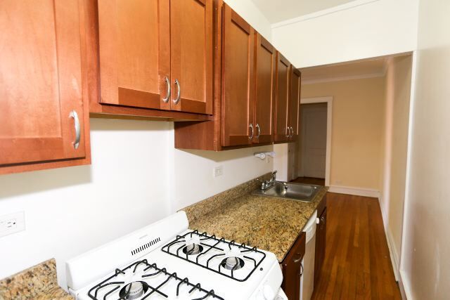 Foto del edificio - 836 W Cornelia Ave