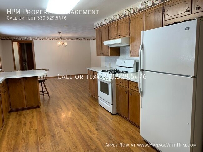 Building Photo - Beautiful Brick Ranch Home in North Lawren...