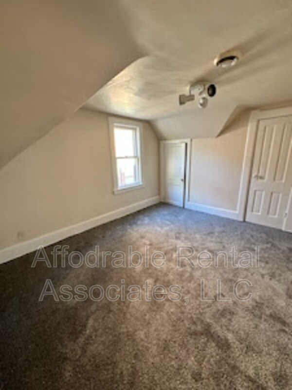 Primary Photo - 1569 S 10th St