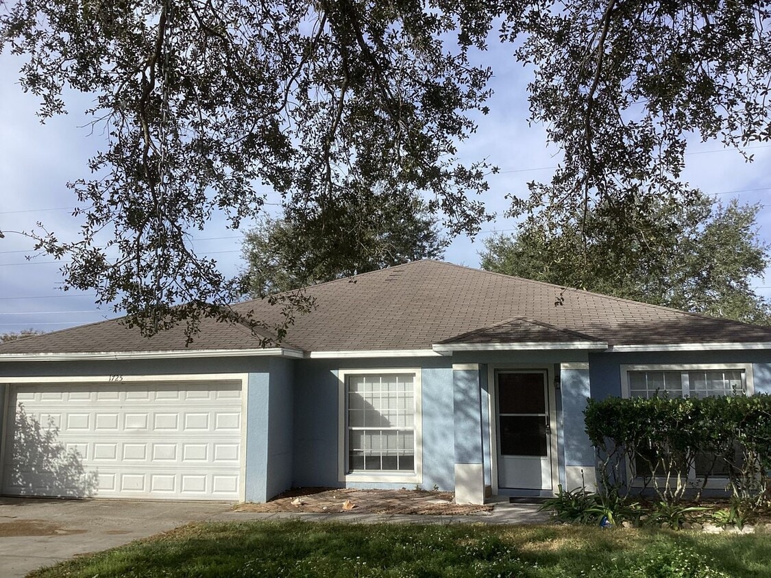 Primary Photo - Large 4x2 Home