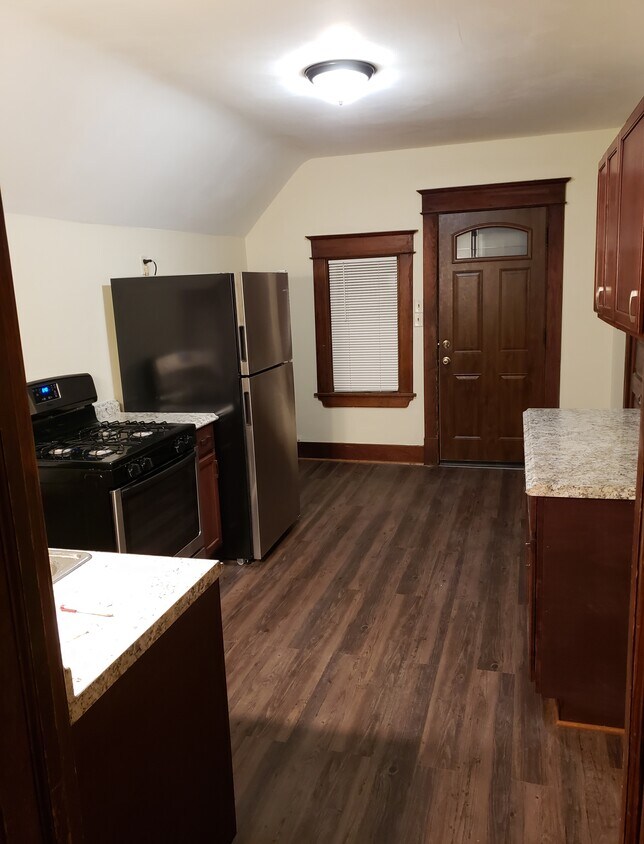 Foto del edificio - 1083 Albemarle St