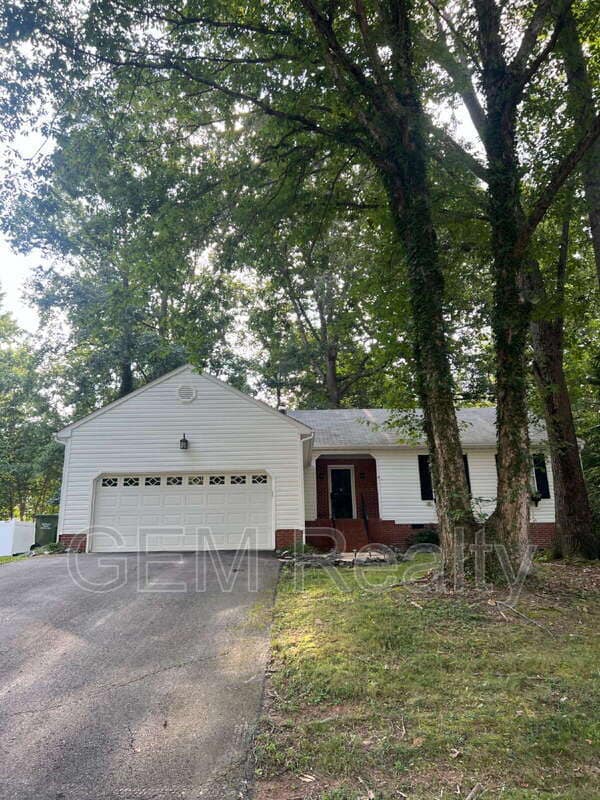 Building Photo - 11609 Silverleaf Ln