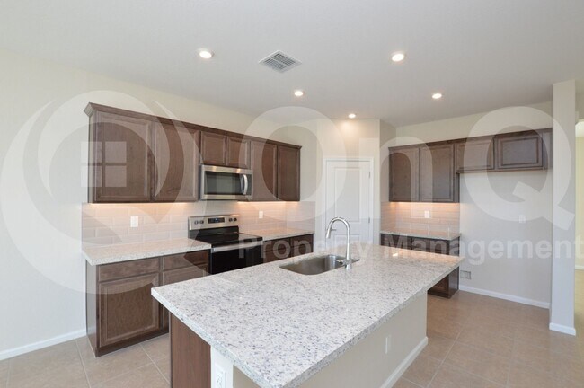 Foto del edificio - 2039 E Piedmont Pl