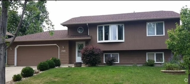 Building Photo - 1505 S Hillview Rd