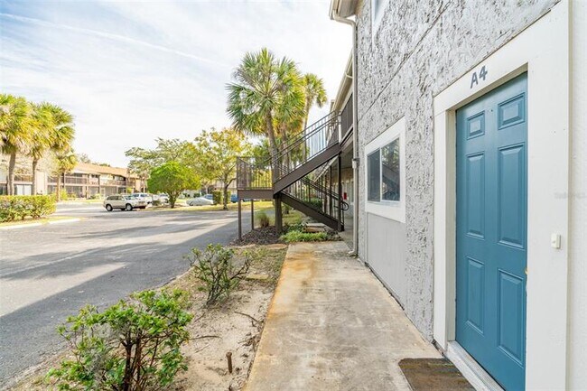 Foto del edificio - 6301 Newtown Cir