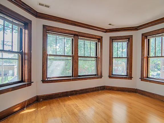 Foto del edificio - 4455 N Artesian Ave