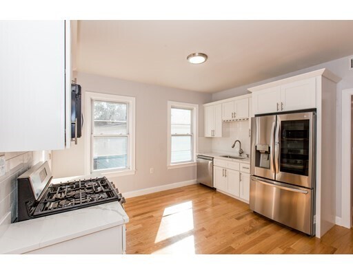 Foto del edificio - 60 Crescent Ave