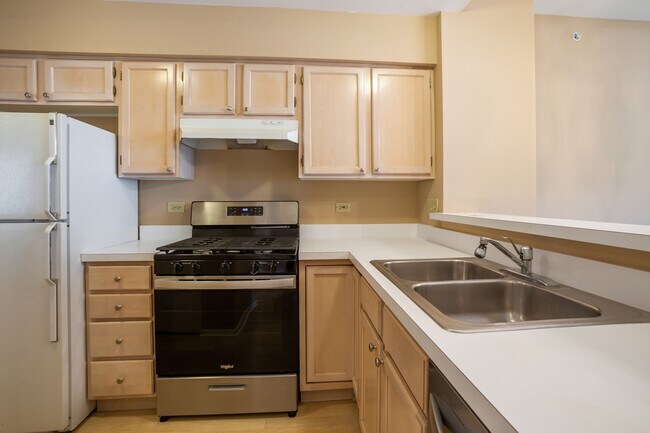 Foto del edificio - 1148 Cambria Ln S