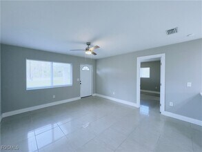 Building Photo - 4432 E Riverside Dr