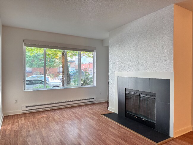 Foto del edificio - 840 NE 125th St