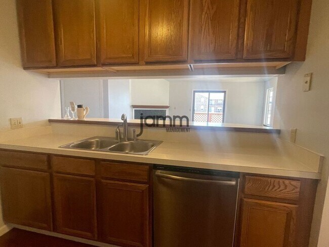 Foto del edificio - 8671 Scenic View Dr-#206