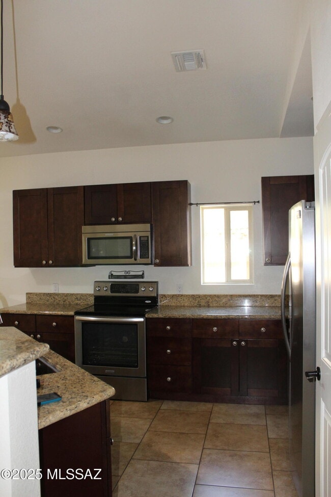 Foto del edificio - 2635 N Fremont Ave