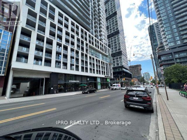 Building Photo - 251-251 Jarvis St