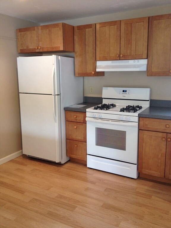 Foto del edificio - 18 Tyler Ave