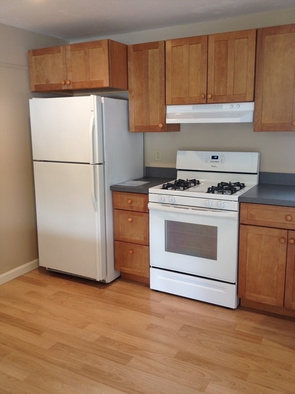 Building Photo - 18 Tyler Ave