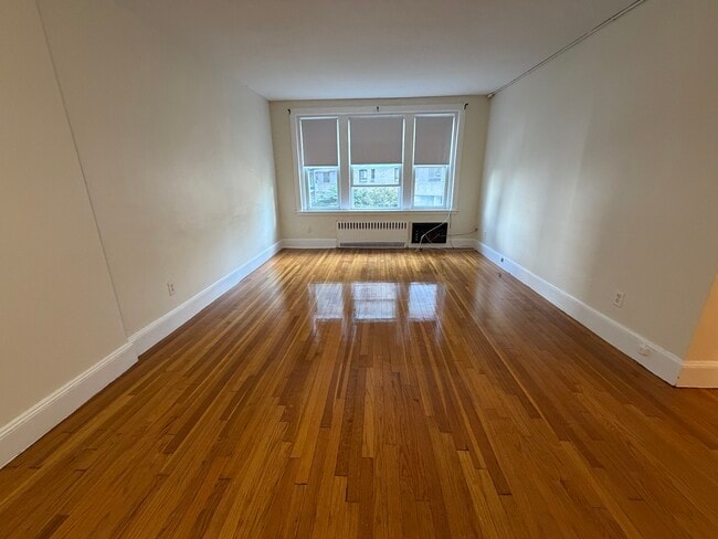 Building Photo - 306 Tappan St
