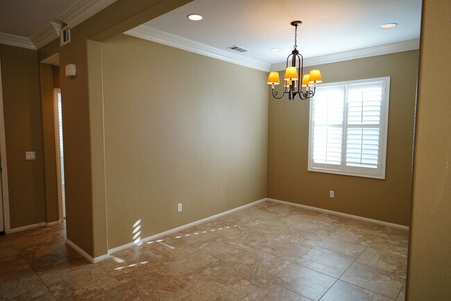 Building Photo - 14748 Ella Dr