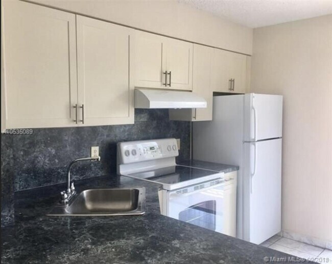 Foto del edificio - 5480 W 21st Ct
