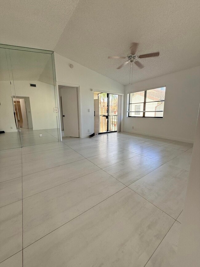 Building Photo - 7714 Tahiti Ln