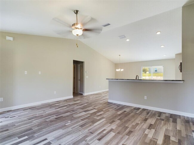 Building Photo - 13215 SW 77th Ave