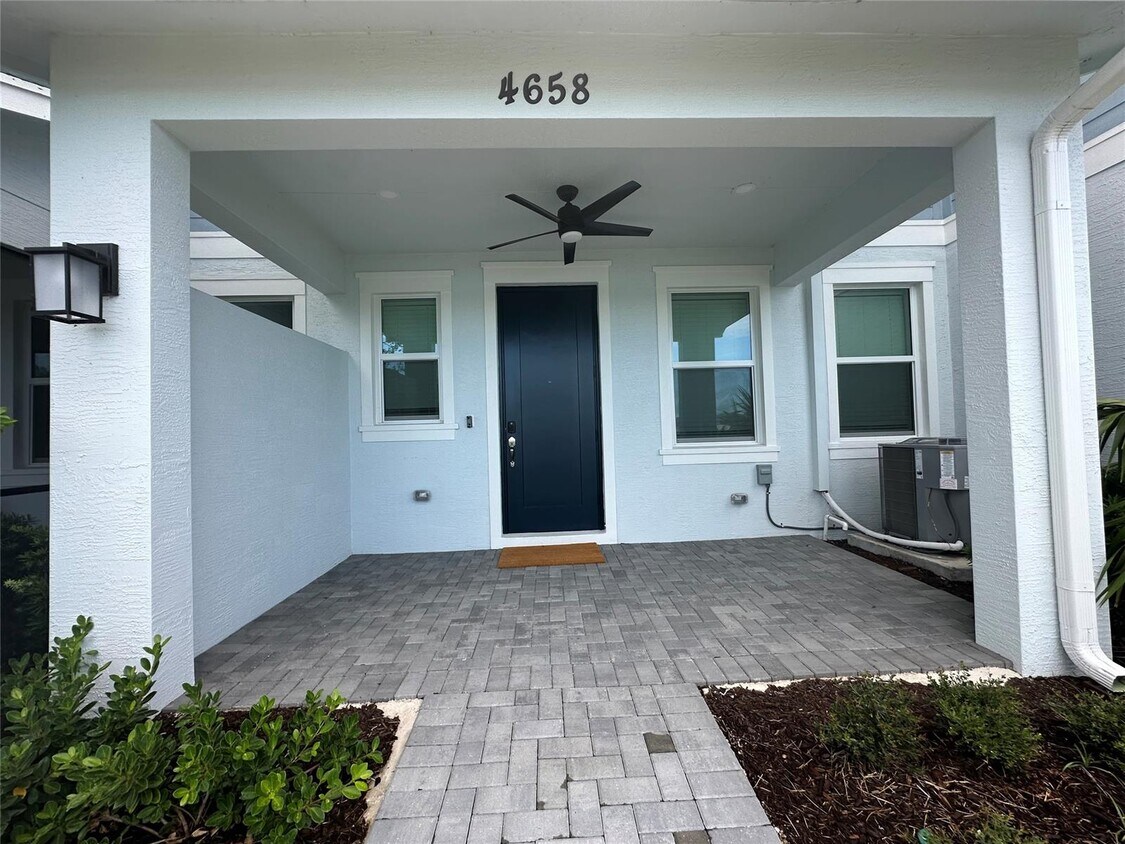 Foto principal - 4658 Longwood Lake Sq