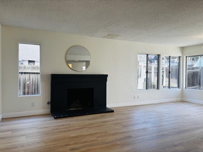 Foto del edificio - 23606 Parkland Ave