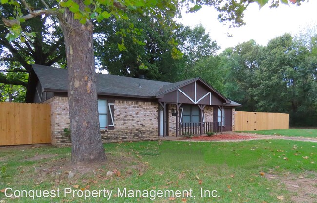 Building Photo - 3 br, 1.5 bath House - 417 Rainbow Dr.