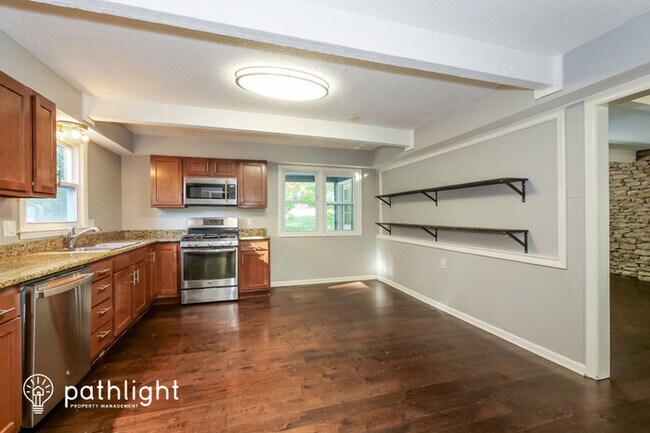 Building Photo - 8716 Woodward Street, Overland Park, KS, 6...