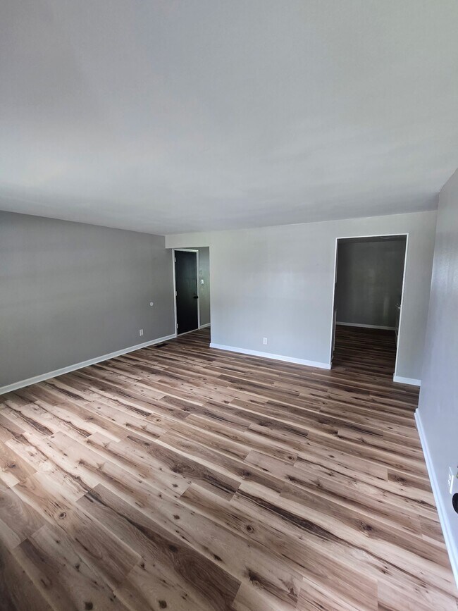 Foto del edificio - 5172 Saum St